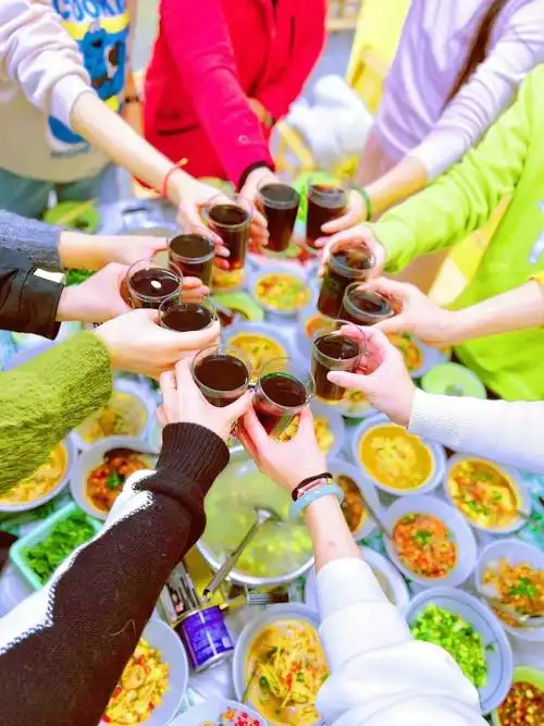 干一杯(酸梅汁) 敬2021干一碗(菜汁捞饭)敬2022不畏艰难 用心制作