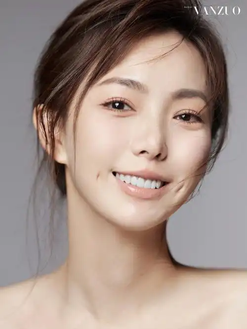 有梨涡的治愈系笑容