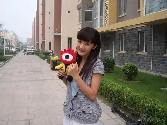 《笑着活下去》探班 主演哭戏连连却开心(组图)