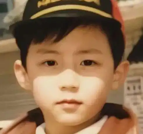 (左二)徐熙娣(左一)徐熙媛徐熙媛黄子韬杨紫马天宇王嘉尔刘昊然李易峰