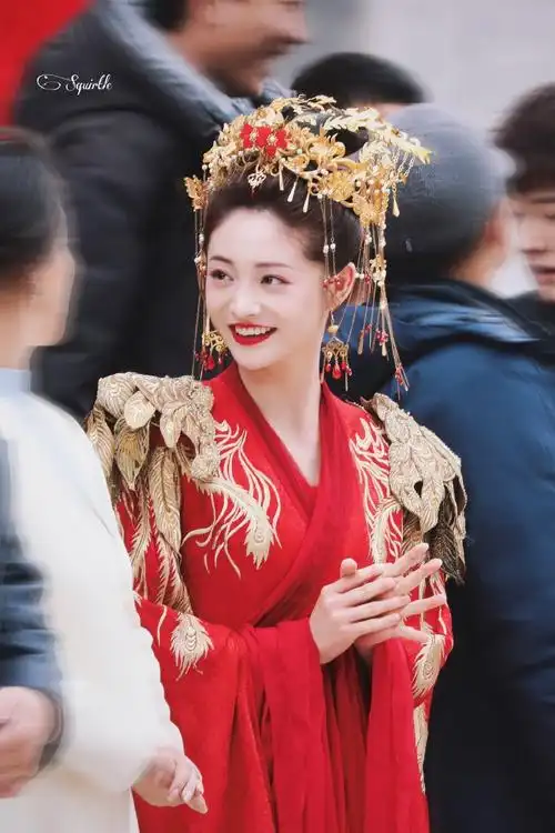 周洁琼古装弹琵琶