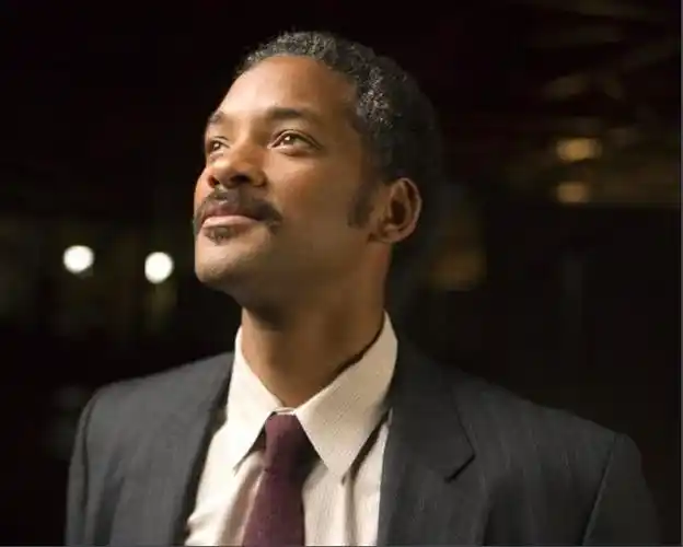 看过《当幸福来敲门》的朋友一定记得,男主威尔·史密斯只有一件衬衣