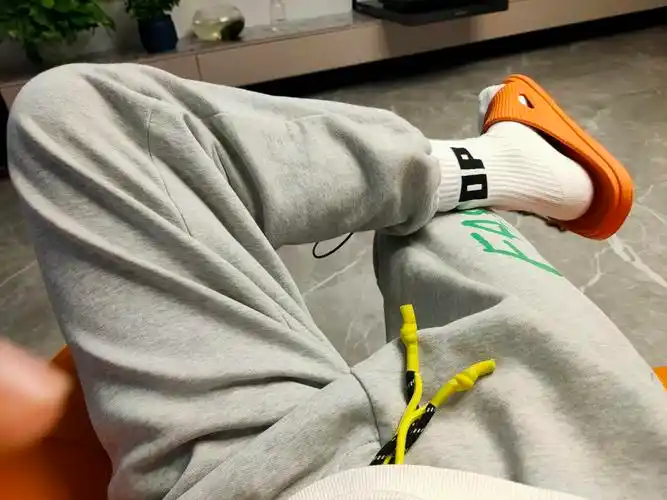 男生穿白袜是一种什么样的状态166