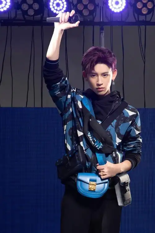 海报星图##小鬼王琳凯七夕look