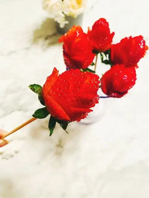 草莓玫瑰花