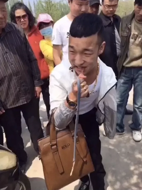 快手被指存在大量暴力自虐短视频官方曾表示将加强管理