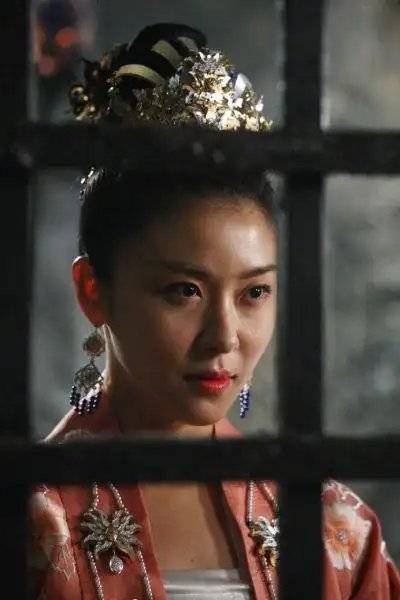 《奇皇后》曝新剧照:奇承娘妥懽逆袭(图)|奇皇后|剧照|河智苑_新浪
