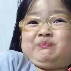 表情包雨淋湿了天空灰得很讲究