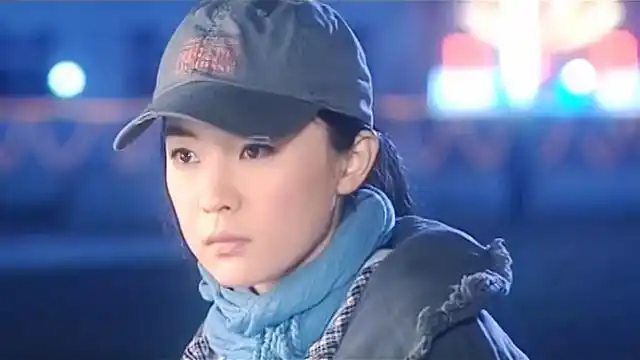 霍思燕14年前的电视剧国产版天国的阶梯连服装都模仿很到位