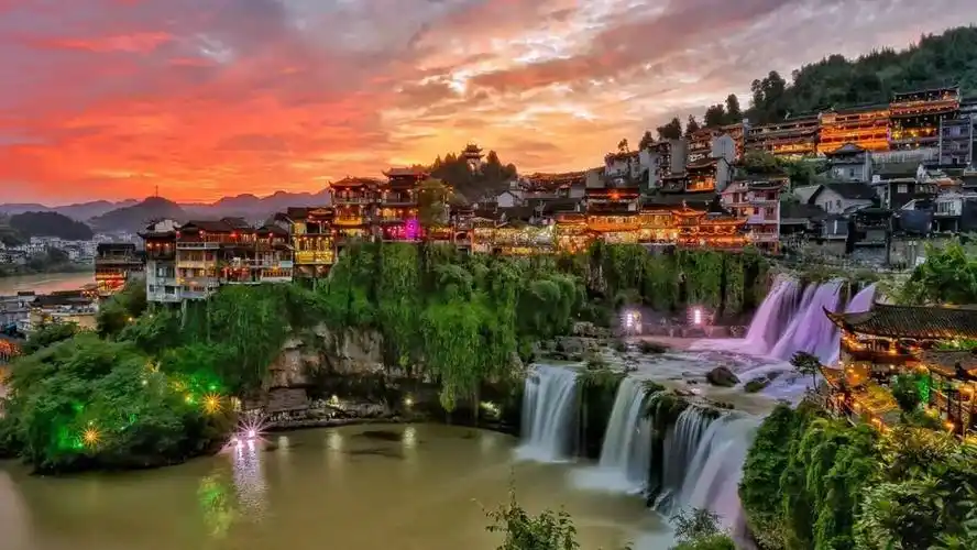 大美湘西有哪些"宝藏"美景?__财经头条