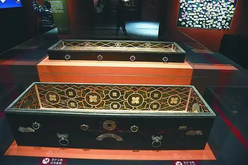 刘非墓出土玉棺