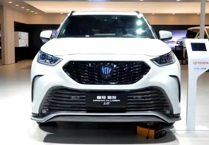 98万元,新款皇冠陆放燃油版是否值得买?-爱卡汽车爱咖号