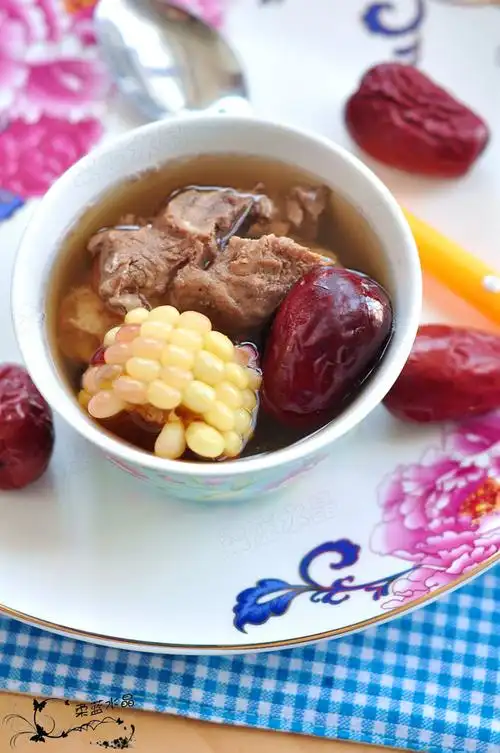 水货补血益气红枣排骨汤