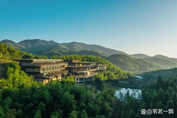 剑池:莫干山的标志性景点之一,传说是干将莫邪铸剑的地方.