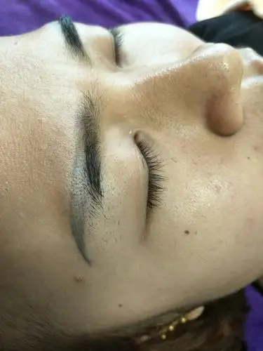 洗眉一个月后的效果