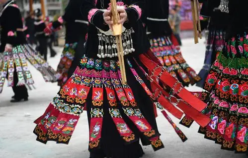 贵州台江:盛装起舞庆新春_芦笙