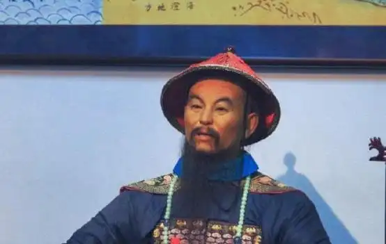 在清朝的官制中,县官为正七品,大家熟知的七品芝麻