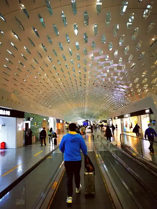 宝安国际机场漂亮的候机大厅