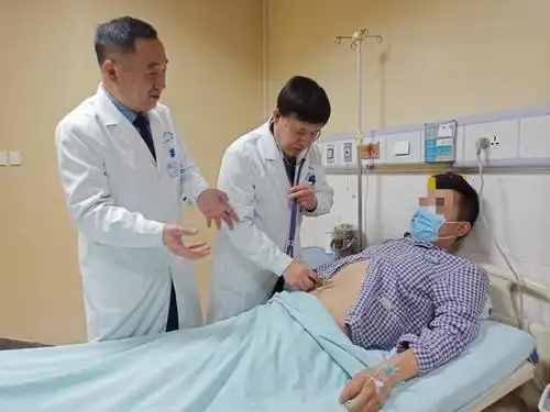 外地出差吃火锅竟引发重症胰腺炎 患者:多远我都想赶回西安诊治