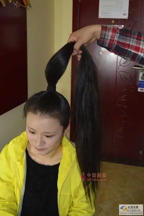 剪下姑娘的整齐秀发-爱的边缘180#(36) 剪发_中国长发