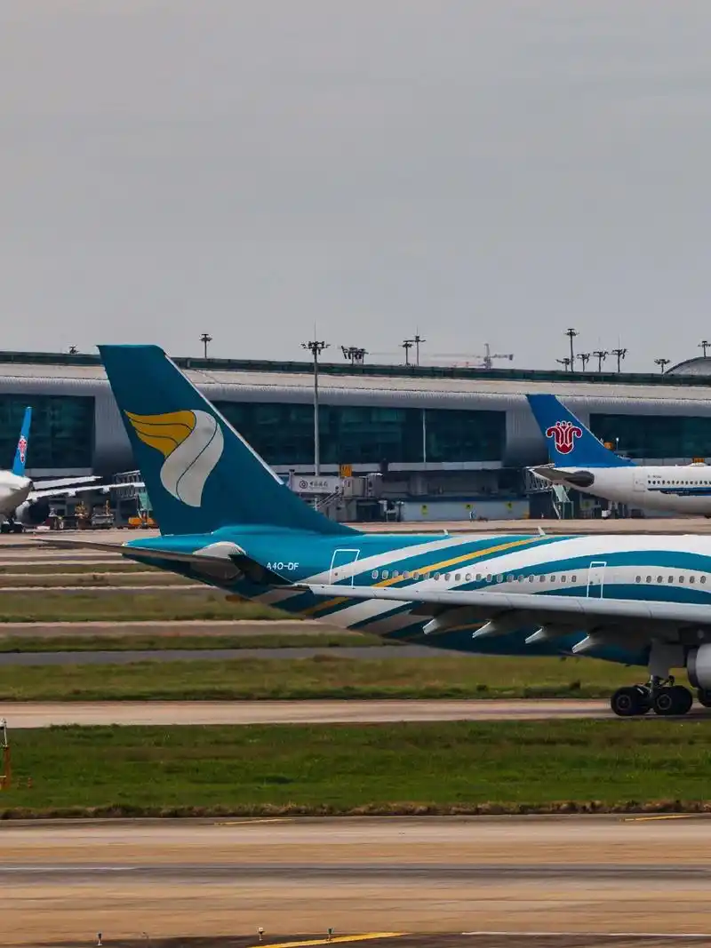 阿曼航空332#航空 #民航 #追飞机的人 #飞机 #航空摄 - 抖音