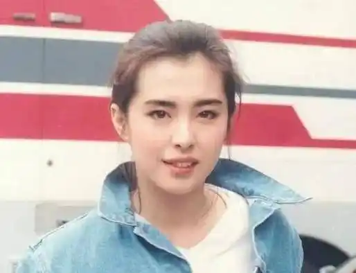 王祖贤1967年出生于台省台北市,是一位华语影视女演员.