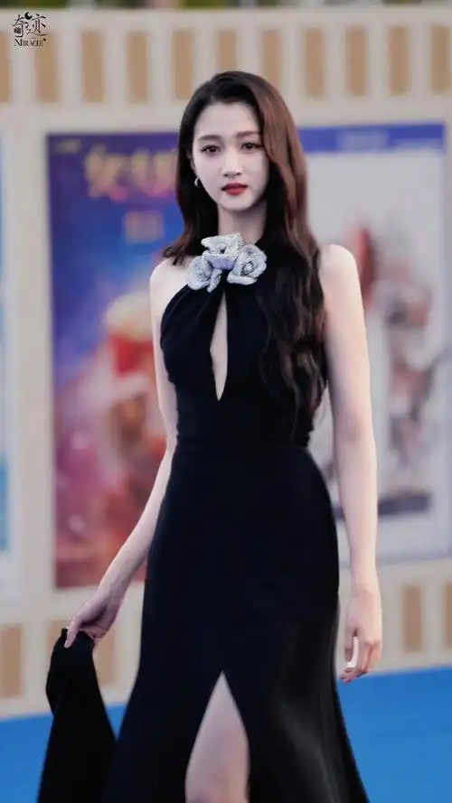 关晓彤卢昱晓小巷人家试妆照