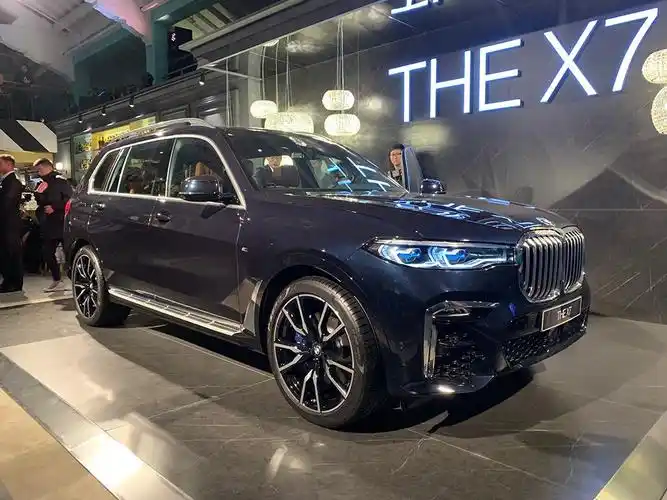 售100.00万元起 2021款宝马x7接受预订