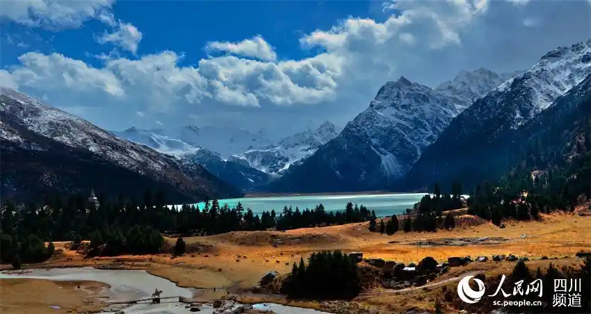 绿水青山就是金山银山 四川甘孜州大力发展生态旅游