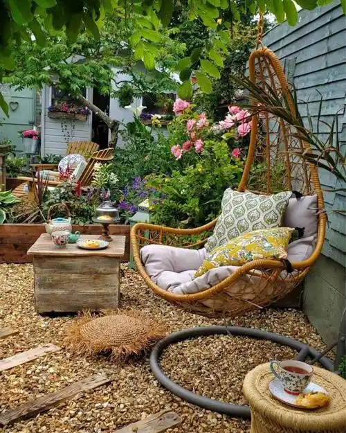 笼统,宏观一些,但是这些建议是有助于大家理清别墅小花园布置思路的