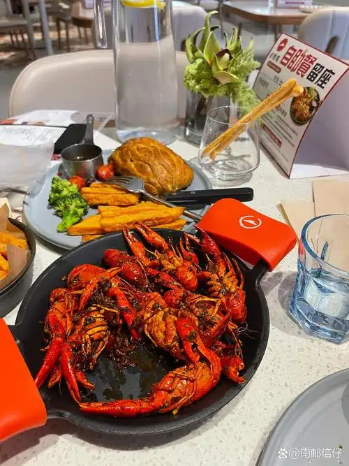 必胜客自助餐菜单价格,推荐狂炫小龙虾!