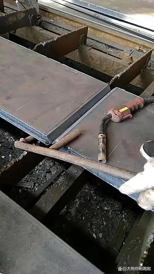 二保焊工焊接多层多道焊平角焊成型图片