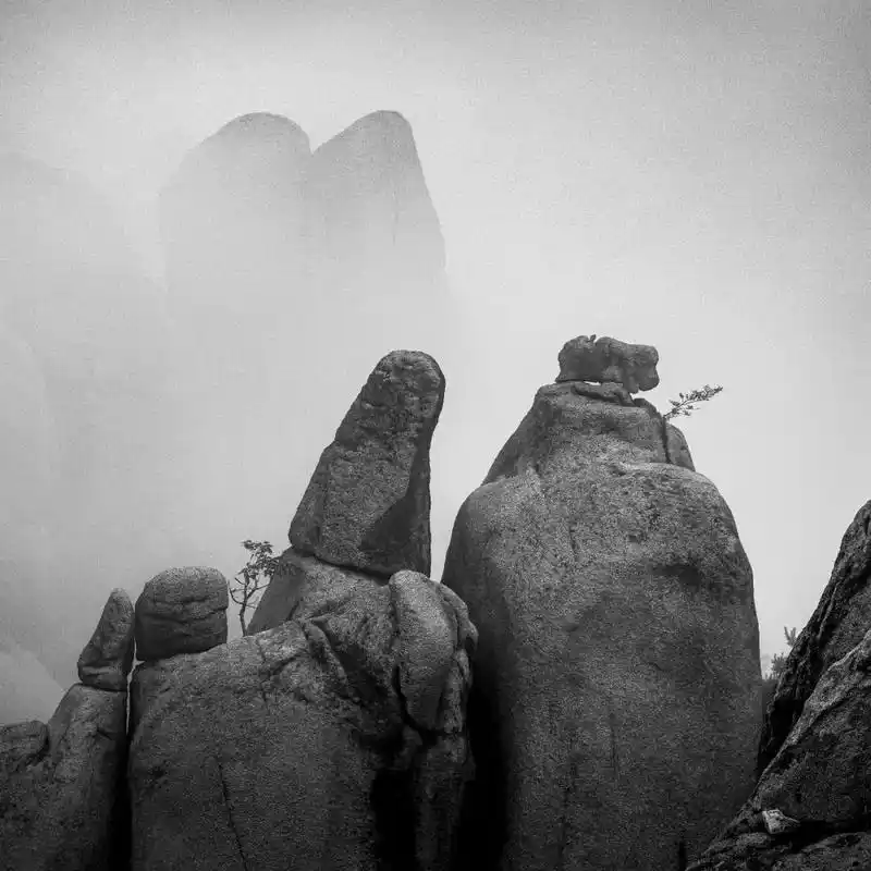 五莲山九仙山的一组黑白照片 #大好河山风景如画 #每一帧都是 - 抖音