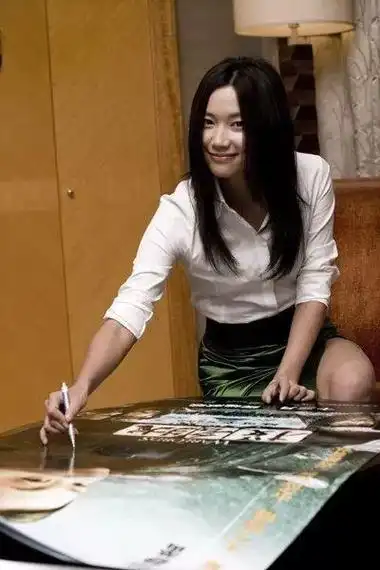 表里不一,明纯内骚,"京圈才女"徐静蕾,年过半百还在"叛逆"