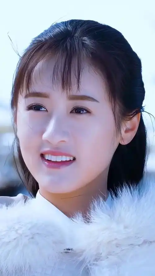 我眼中的你,年华美丽,盛开如诗,这古装女神袁冰妍你们爱了吗?