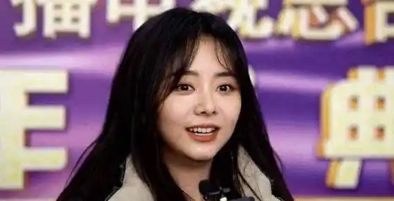 鼻子塌也很美,我只服这4位女星!没有"名品美鼻",也是大美女