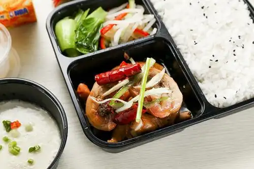 用菜肴包做外卖引争议 电商出售半成品一份仅约5元