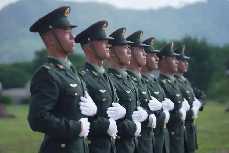 队列示范▲刺杀操演示一场步兵班进攻战斗一颗颗子弹充满战味杀声震