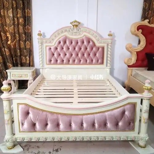 这款欧式实木雕花彩绘布艺儿童床漂亮不