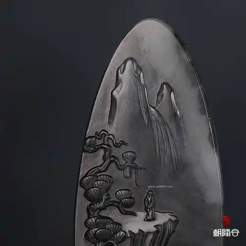 和田玉玉雕琢山水牌的中国情
