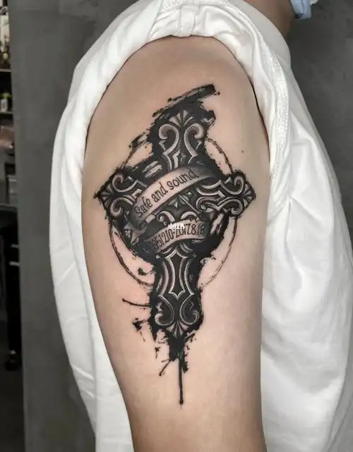 架客人寓意守护他这饱受摧残的右手愿它不在受伤[合十r]#我的纹身分享