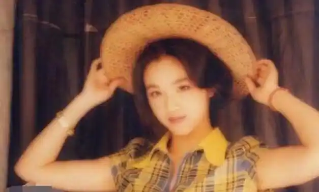 44岁汤唯已分居不离婚独自带娃专注照顾女儿