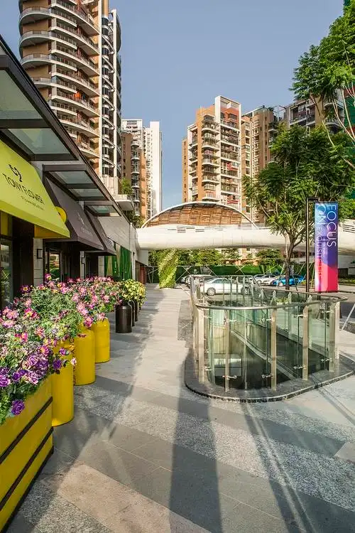 沙井柏林君瑞商业现代商业广场售楼部玻璃围栏景观设计sed新西林景观