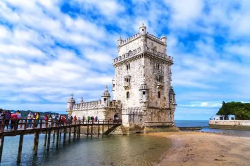 不仅是葡萄牙曾经辉煌的见证者,也是里斯本最上游客镜头的一个风景点