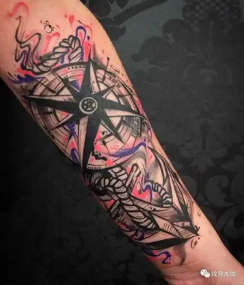 【纹身图案素材第466期】指南针_纹身百科 - 纹身大咖