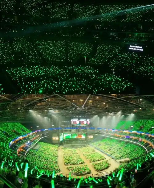 总监制:王源|创意导演:王源绿海好美好震撼9898!