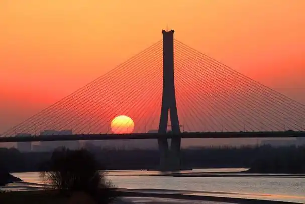 绚彩多姿!济南黄河落日余晖美如画