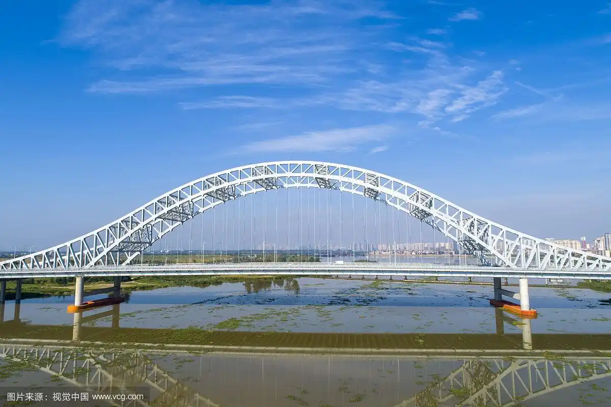 襄阳连续钢桁架拱桥六两河大桥