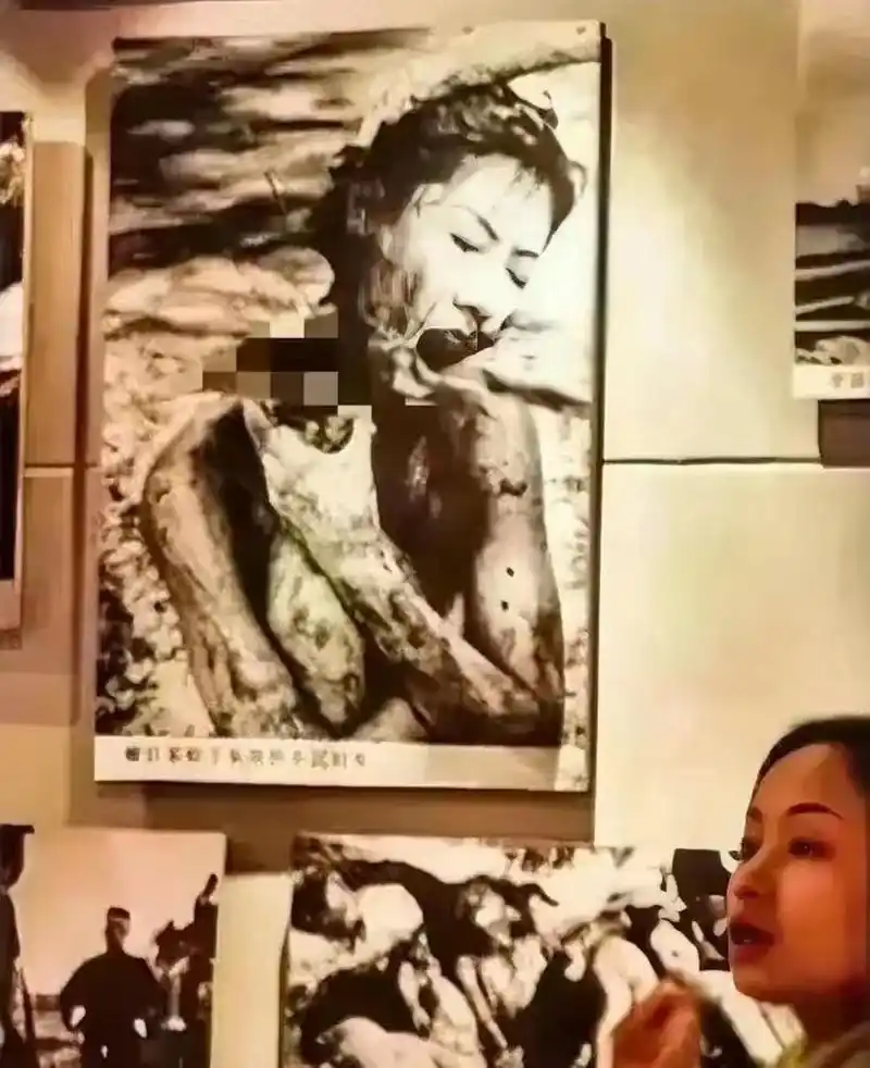 但是,让人感动的是,在临死之前,这位女子紧紧地抱