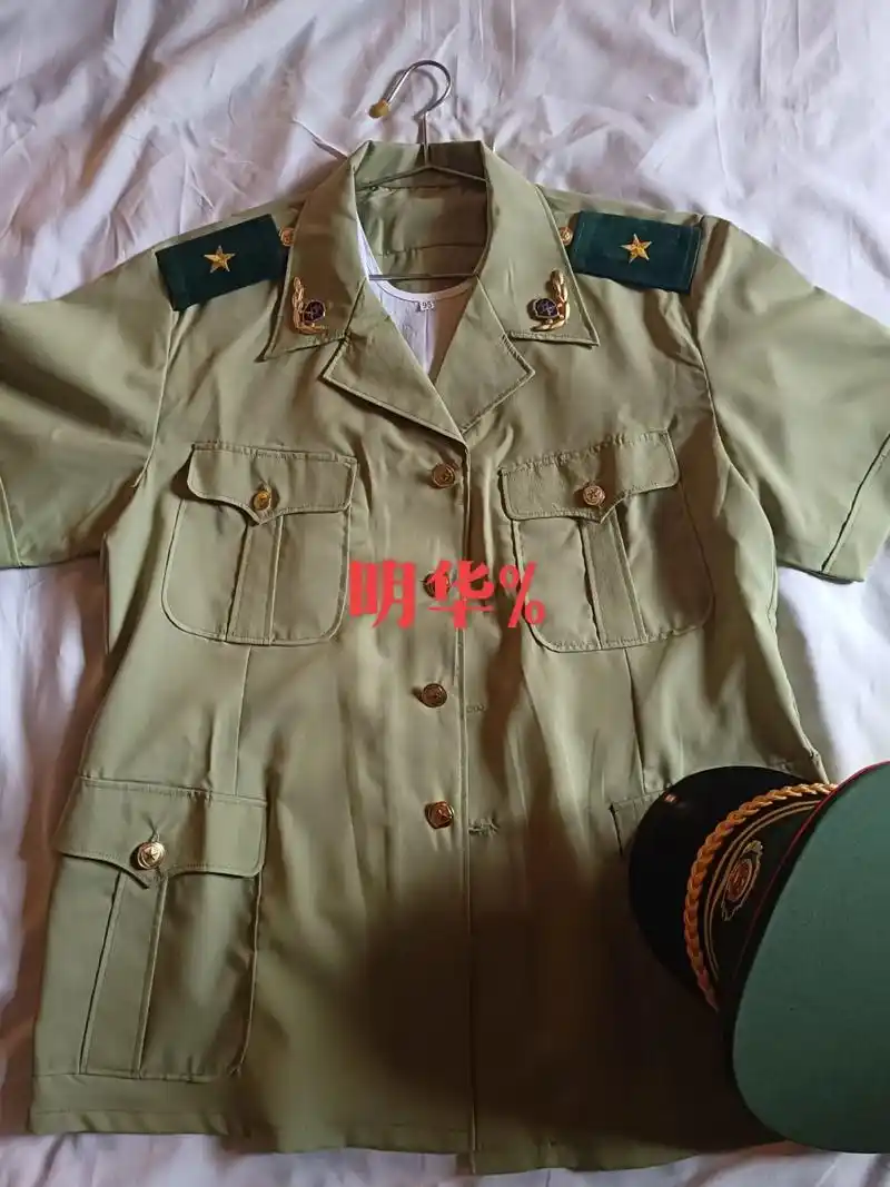 87武警/男式麻纱将官短袖,武警少将.1988年末恢复授衔后